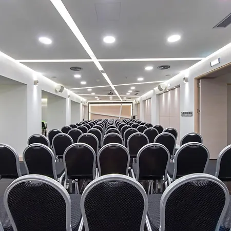 塞米勒米斯城市酒店 Rhodes City