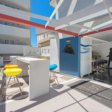 Semiramis Hotel 4*