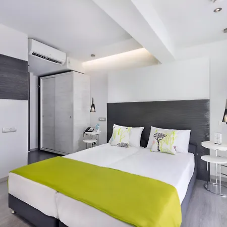 Готель Semiramis 4*